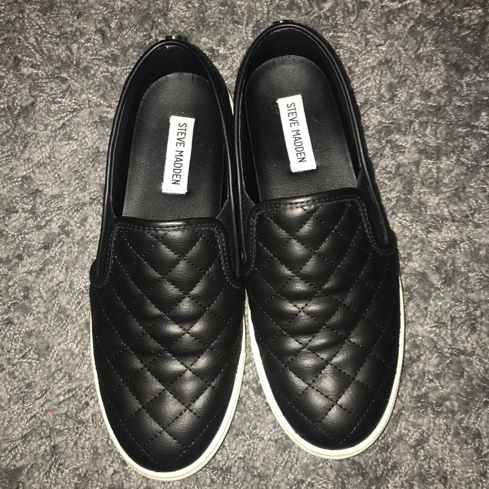 Black Steve Maddens